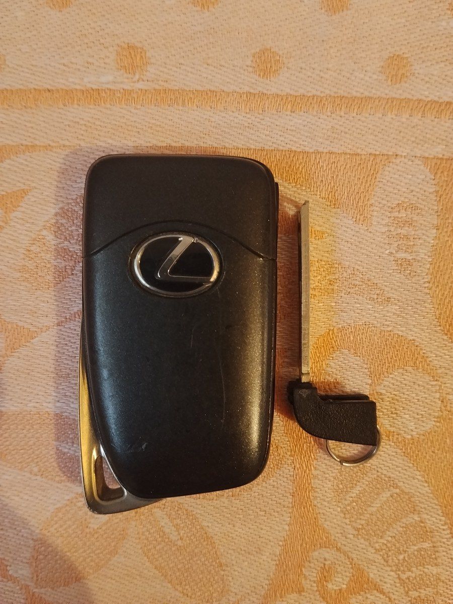 Lexus açarı — Ehtiyat hissələri və aksesuarlar, Bakı (2)