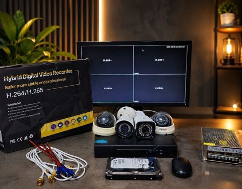 Tam təhlükəsizlik kamera sistemi paketi - Monitor - 4 çıxışlı DVR — Bakı