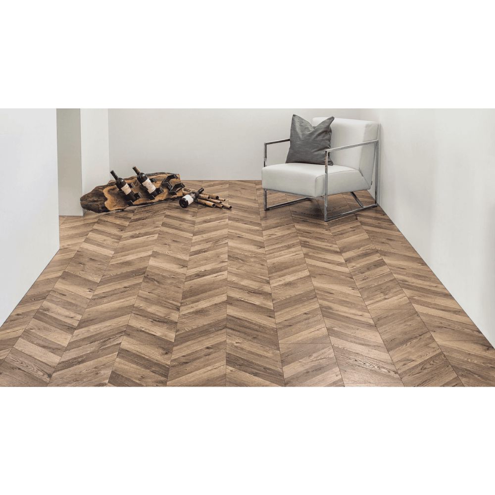 Laminat Kaindl Fishbone K4379 OAK Fortress Ashford — Mallar, Bakı (2)