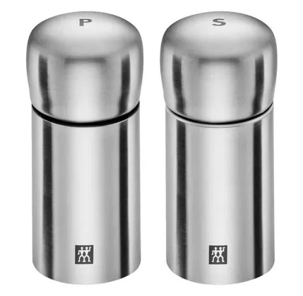 Duz istiot üyüdən Zwilling StaiSteel — Mətbəx aksesuarları