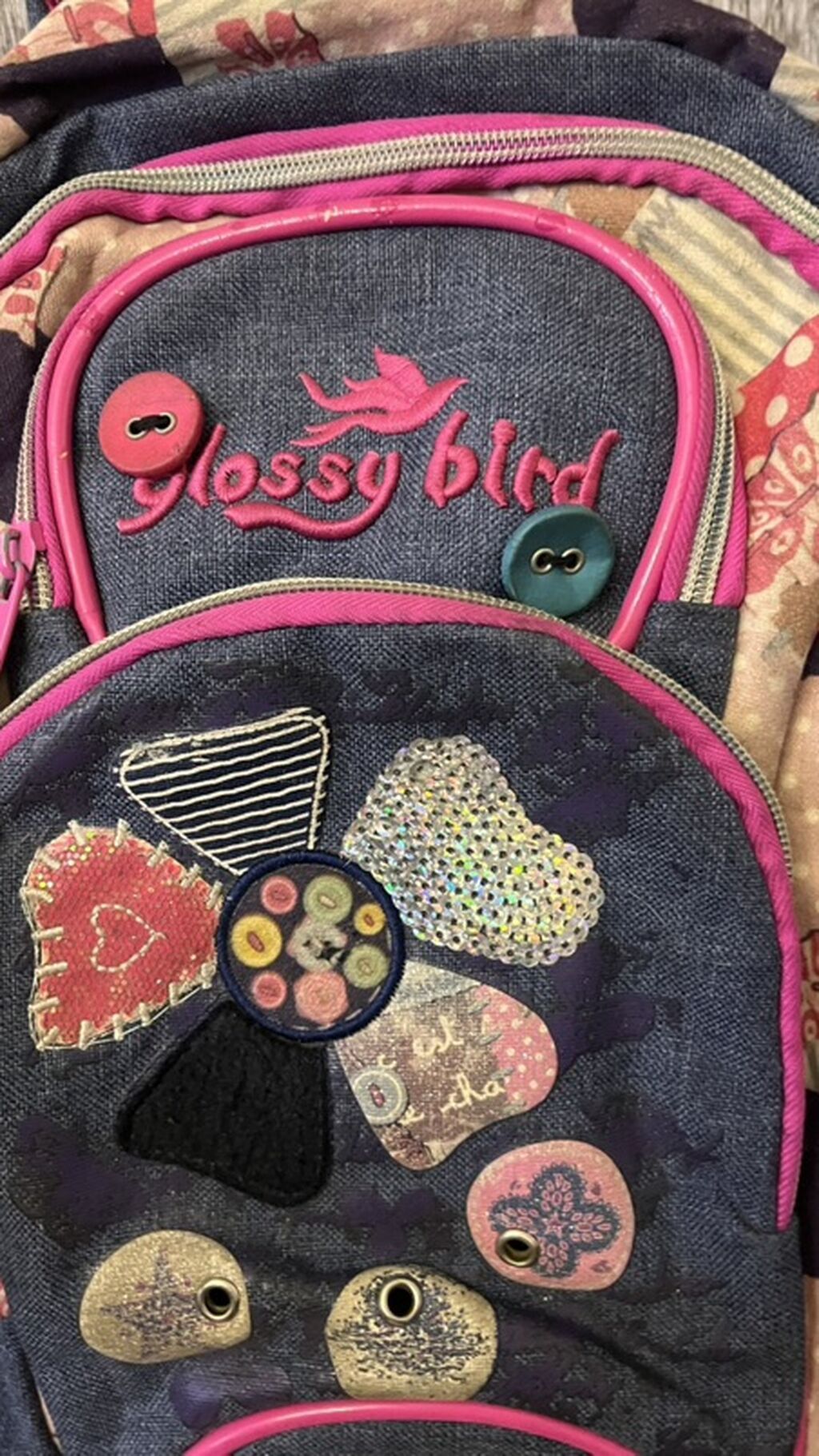 Glossy Bird məktəb çantası Yenidən Seçilmir Endirimlə 12 AZN, 40 — Sırt çantaları, ranelər, çantalar, Masazır (4)
