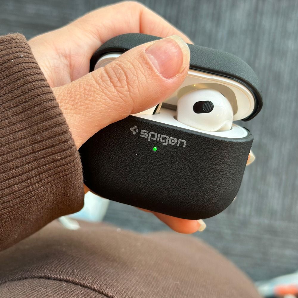 Spigen AirPods 3 Silicone Case Black — Mallar, Bakı (2)