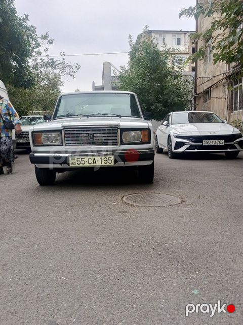 Lada (VAZ) 2107, 1.6 L, 2001 il, 321 586 km — Bakı