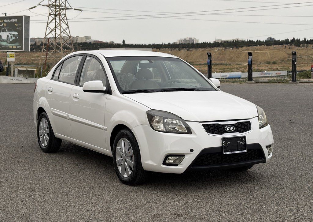 Kia Rio, 1.4 L, 2011 il, 213 000 km — Avtomobillər, Bakı (2)
