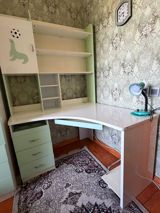 Yazı masası 80 azn satlır Bskxanov Ym 60 Nəzrin — Парты, столы, стулья