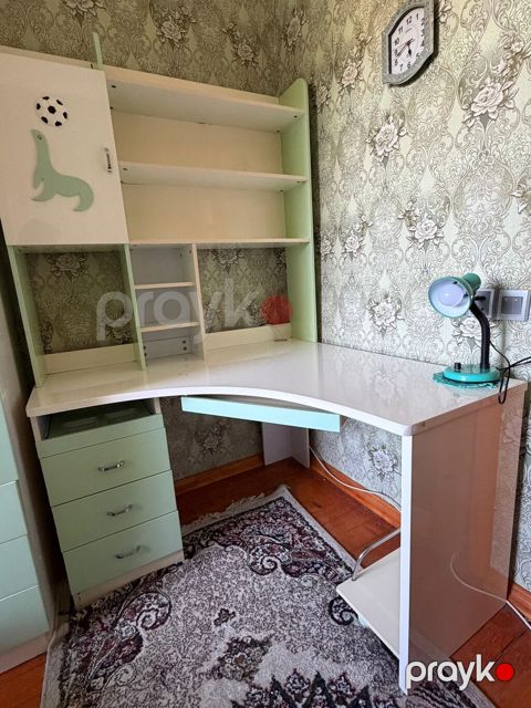 Yazı masası 80 azn satlır Bskxanov Ym 60 Nəzrin — Bakı