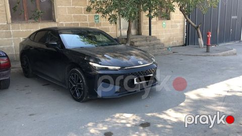 Changan Uni-V iDD, 1.5 L, 18.4 kWh, 2024 il, 30 000 km
