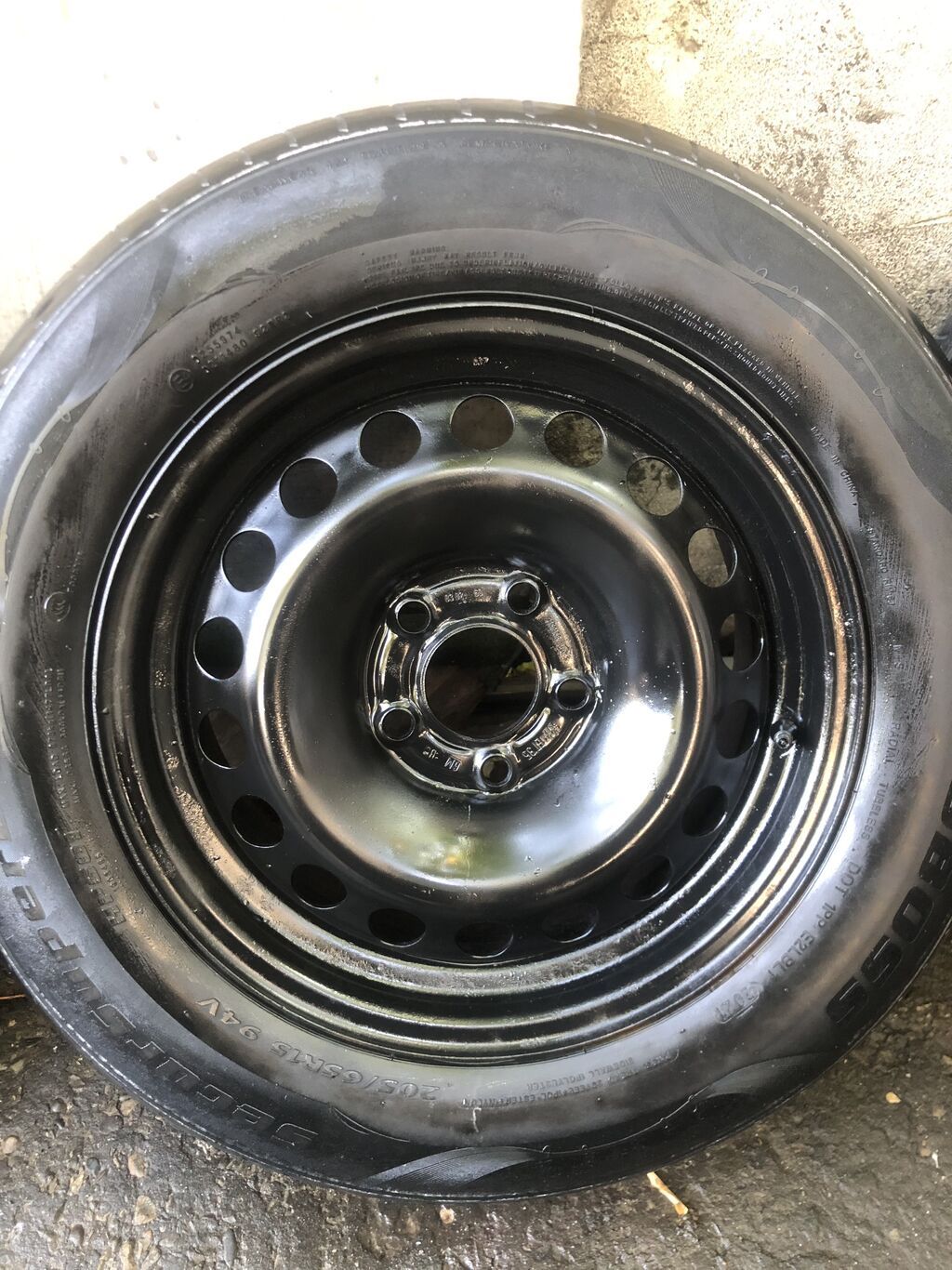 Opel diski çat qrx yoxdur təkərlər yararsiz dir ama kamplekt satılır — Oyuncaqlar, Bakı (3)