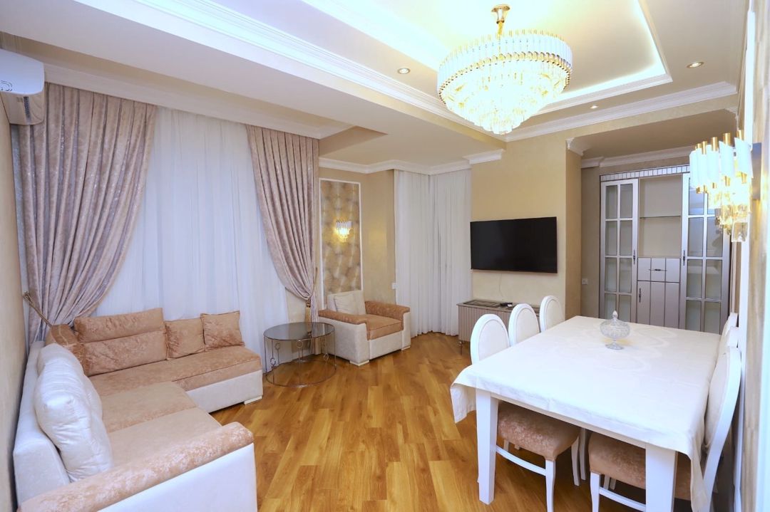 3-otaqlı yeni tikili kirayə verilir, Nərimanov r., 140 m² — Mənzil, Bakı (2)