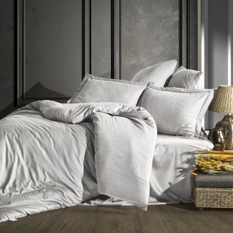 Tekstil yataq dəsti Şahəsər Jakarlı Saten Austin CK Açıq boz — Bakı