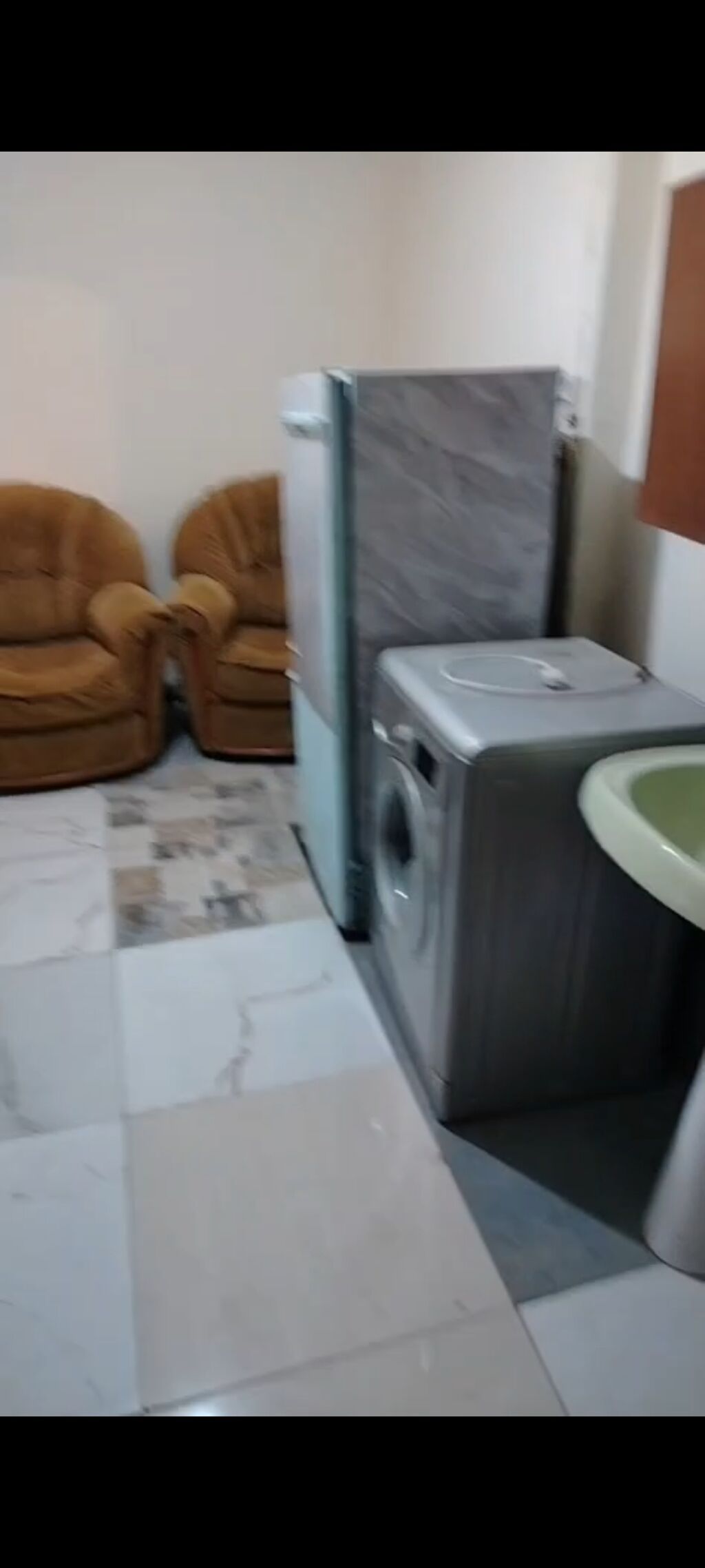 Kirayə üçün sadə, mebel və məişət texnikası ilə təmin olunmuş otaq — Daşınmaz əmlak, Bakı (2)