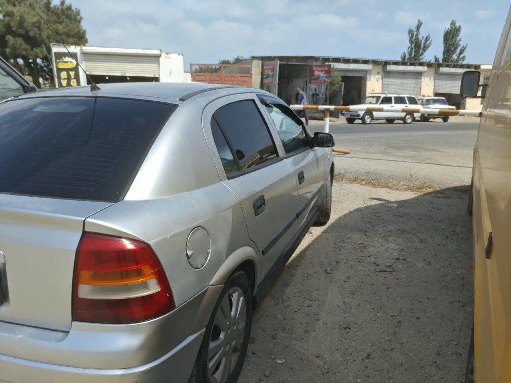 Opel Astra, 1.6 L, 2001 il, 385 000 km — Avtomobillər, Bakı (5)