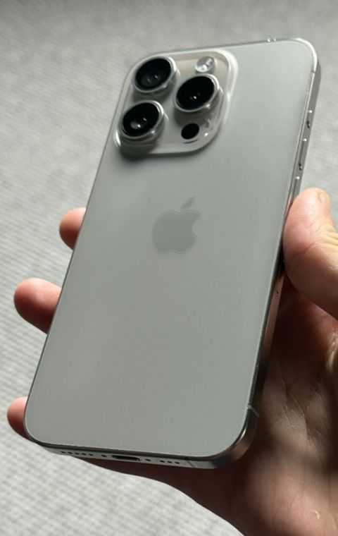 IPhone 15 Pro — Bakı