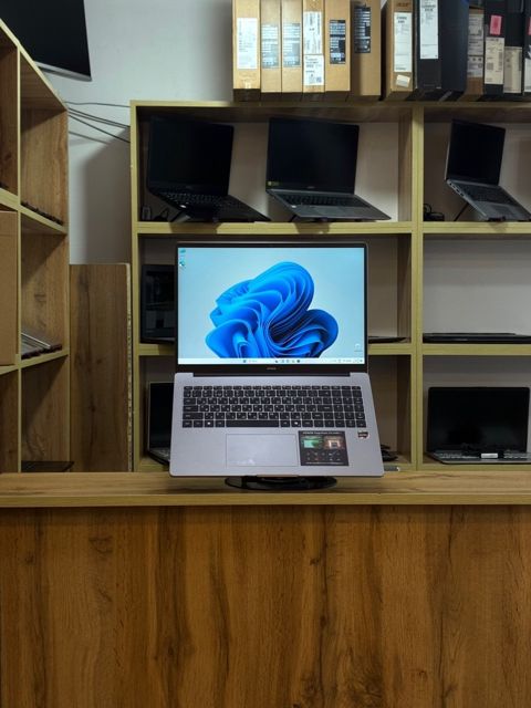 Honor MagicBook X16 AMD — Bakı