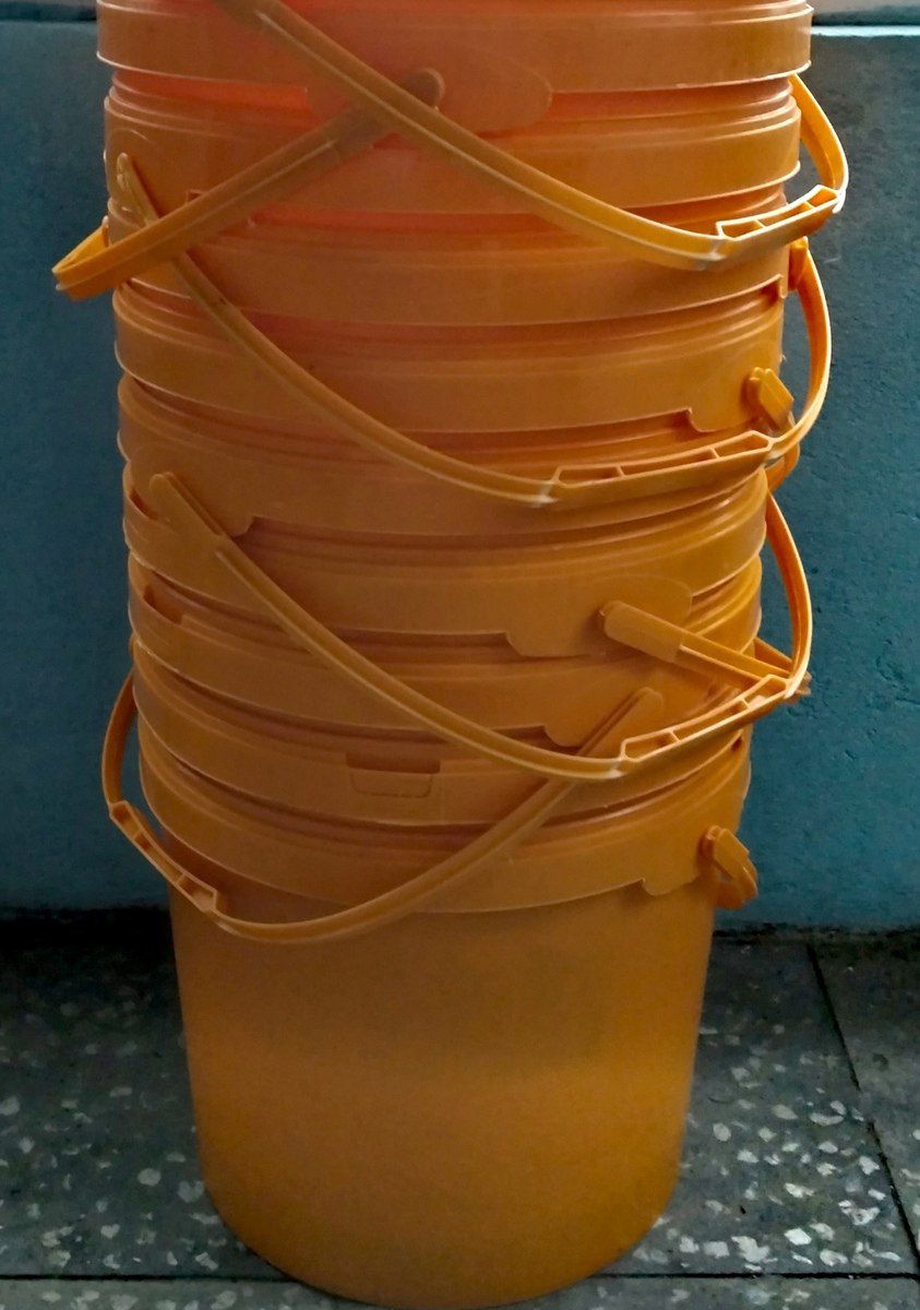 Plastik vedrə — Bişirmə qabları, Bakı (6)