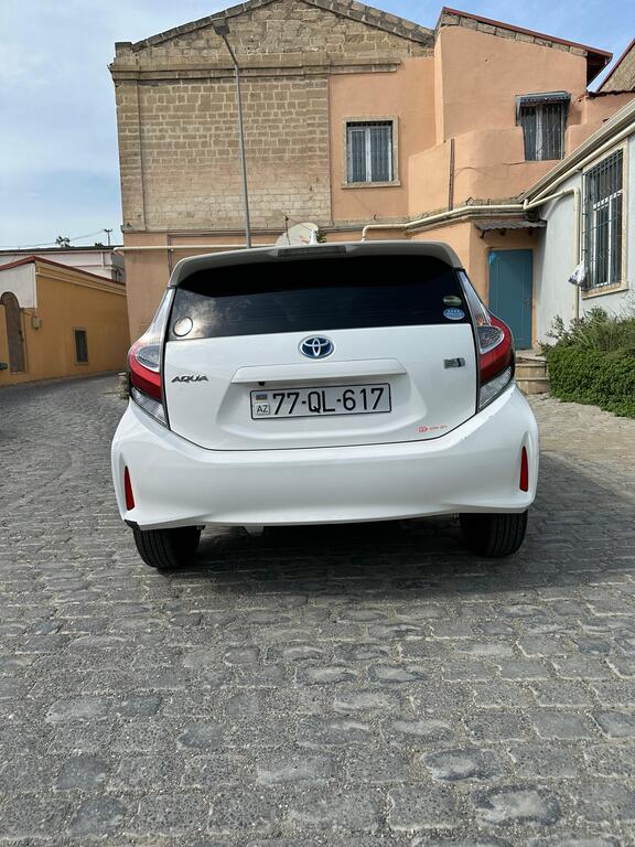 Toyota Aqua, 1.5 L, 0.9 kWh, 2019 il, 35 000 km — Avtomobillər, Bakı (2)