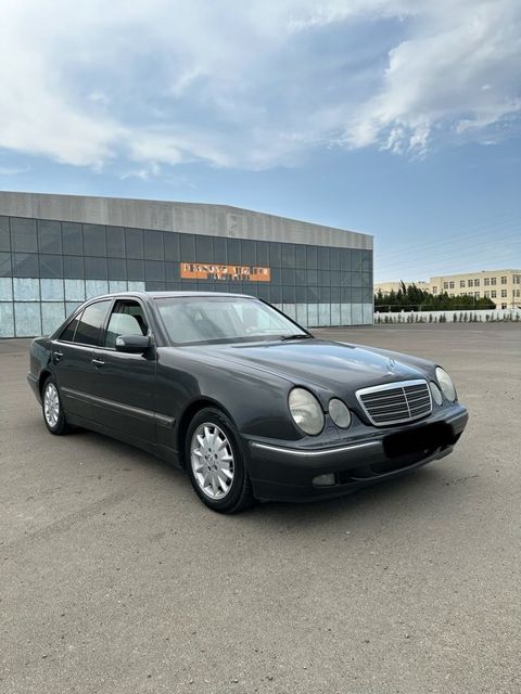 Mercedes E 240, 2.6 L, 2000 il, 294 500 km — Bakı