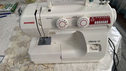 Janome Cherry 12 tikiş maşını - Kompakt, daşıması rahat korpus - 12 — Bakı