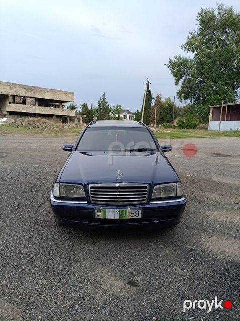 Mercedes C 220, 2.2 L, 1998 il, 502 033 km