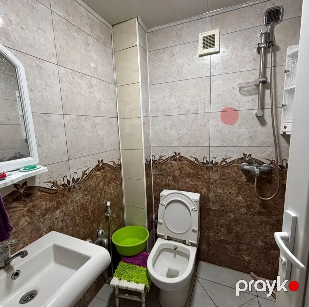 Nərimanov metrosuna piyada məsafədə yerləşən, uzunmüddətli icarəyə — Mənzil, Bakı (8)