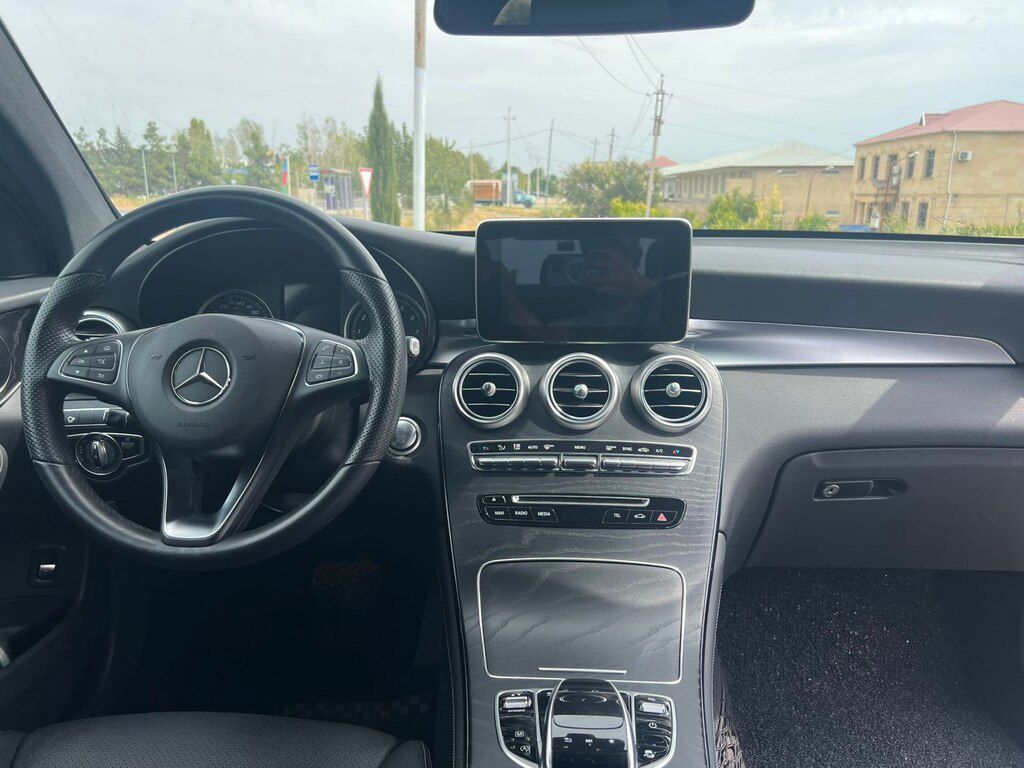 Mercedes GLC 300 4MATIC Coupe, 2.0 L, 2019 il, 76 000 km — Avtomobillər, Göyçay (3)