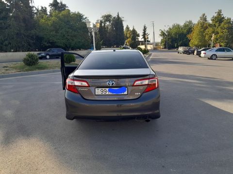 Toyota Camry SE sedan - Korpus: sedan, qrafit/boz rəng — Yevlax