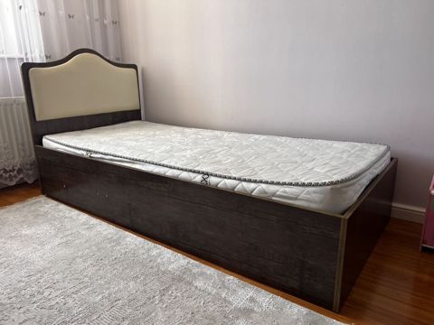İşlənmiş, Təknəfərlik çarpayı, Bazalı, Matras ilə, Siyirməsiz — Qobu