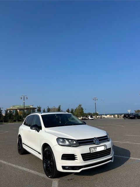 Volkswagen Touareg, 3.6 L, 2012 il, 247 000 km — Bakı