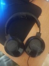 JBL simli qulaqlıq - Qulaqüstü (over-ear) dizayn - Qapalı kasa — nurlan sefereli