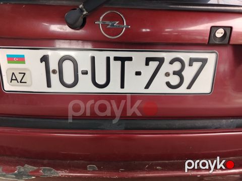 Avtomobil nömrə nişanı: 10-UT-737 Xüsusiyyətlər: - Ölkə: Azərbaycan — Xaçmaz