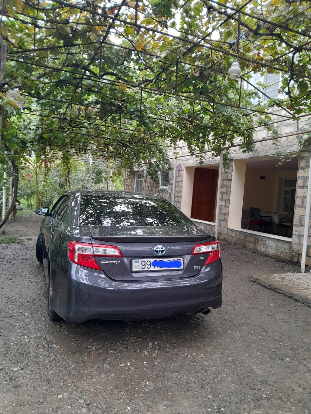 Toyota Camry SE sedan - Korpus: sedan, qrafit/boz rəng — Avto, Yevlax (4)