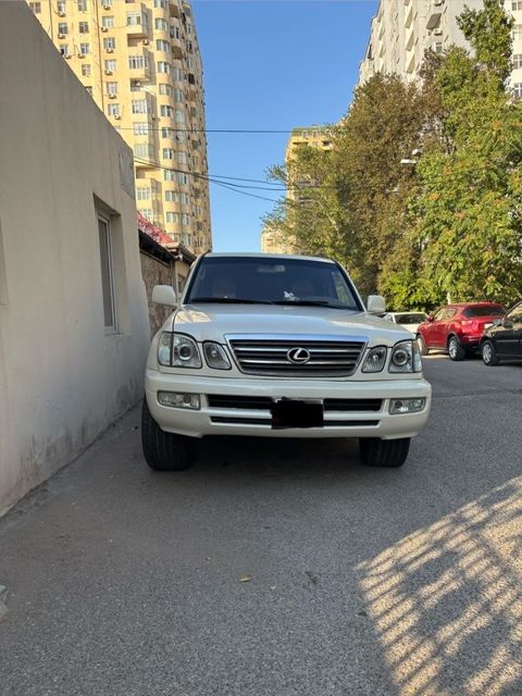 Lexus LX 470, 4.7 L, 2000 il, 300 355 km
