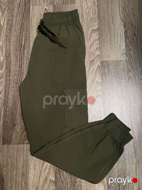 Məhsul: Uniseks jogger tipli şalvar - Rəng: Xaki/yaşıl - Dizayn