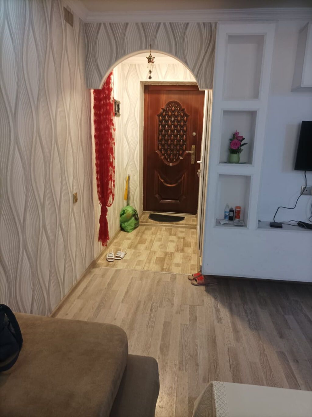 Gəncə şəhərində tam mərkəzdə bina evi kirayə verilir evin hər bir — Daşınmaz əmlak, Gəncə (6)