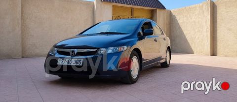 Honda Civic, 1.3 L, 0.9 kWh, 2006 il, 382 028 km