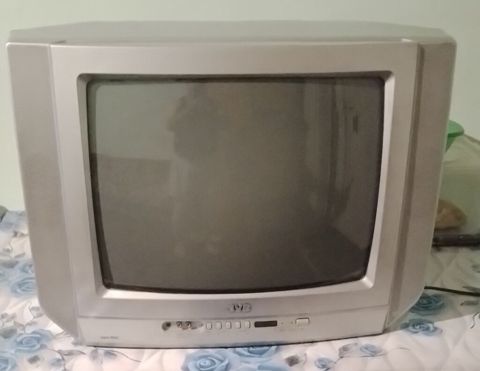 Marta markalı kineskop TV - Ekran: təxmini 20–21 düym CRT (kavisli — Digah