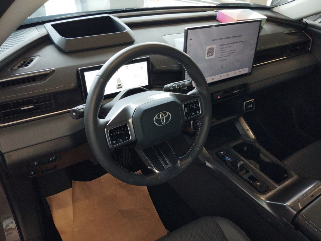 Toyota Wildlander, 2.0 L, 1.6 kWh, 2026 il, yeni — Avtomobillər, Bakı (11)