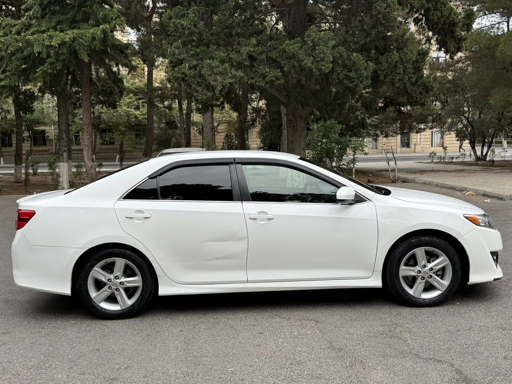 Toyota Camry, 2.5 L, 2014 il, 212 433 km — Avtomobillər, Bakı (4)