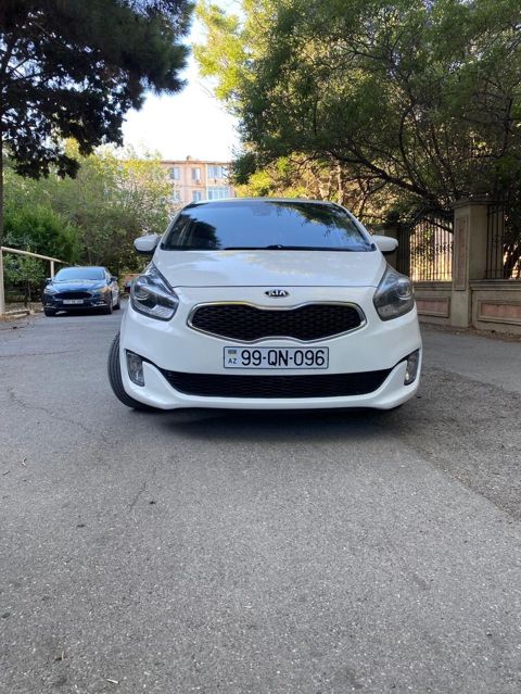 Kia Carens: 1.7 l 2014 il Universal — Bakı