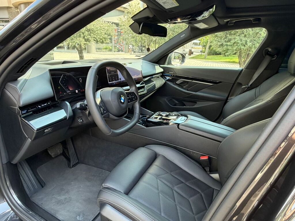 BMW 530, 2.0 L, 2024 il, 36 000 km — Avtomobillər, Bakı (4)