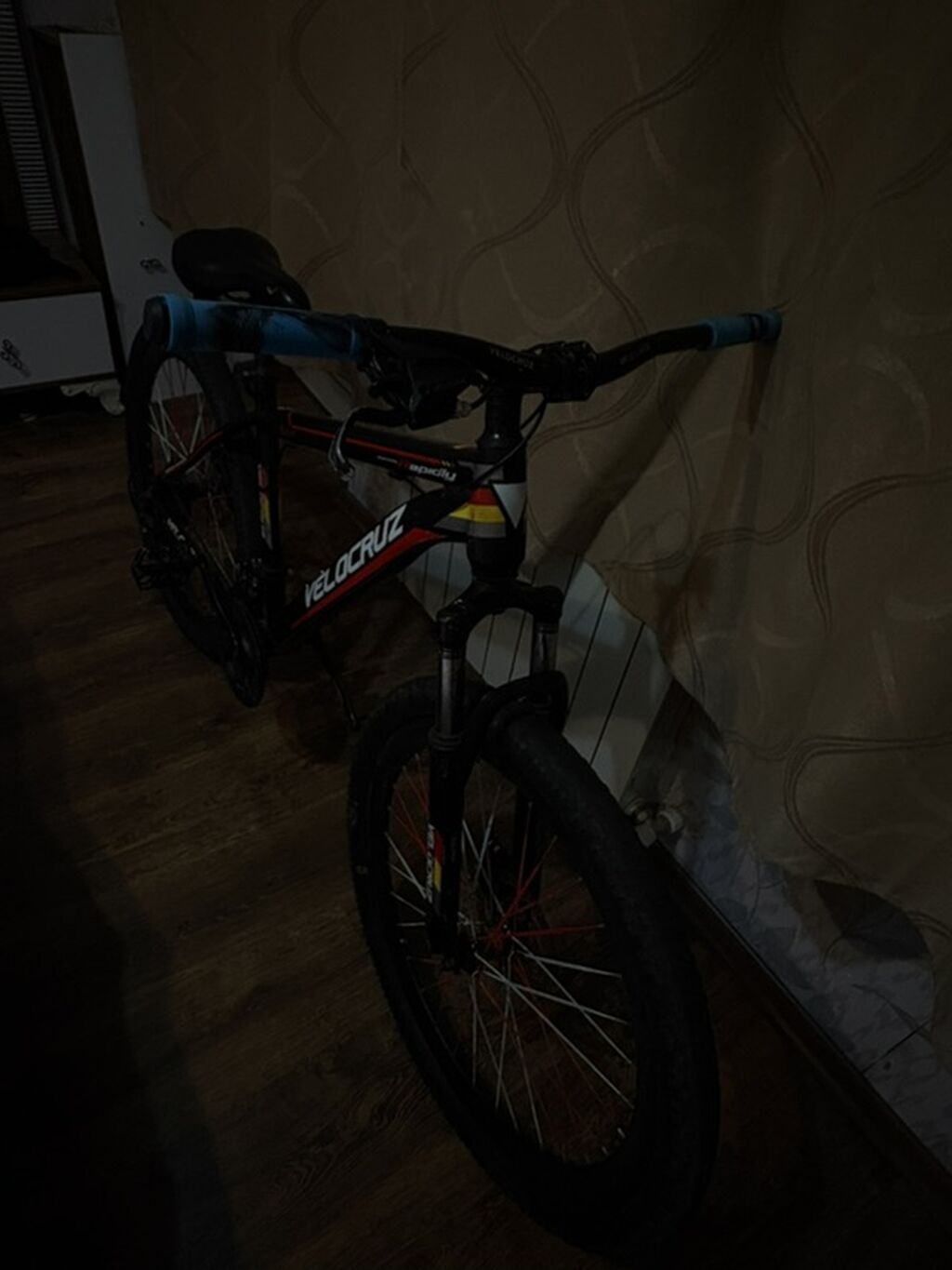 26lıq velo cruz hec bir prablmi yoxdur Elektirkli sukuterle barter var — Dağ velosipedləri, Bakı (2)