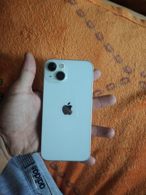 Apple iPhone 13 Starlight 128GB/4GB — Quba