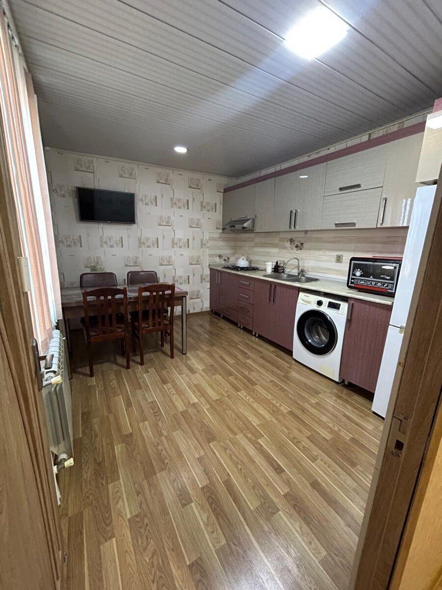 Həyət evi, Bayıl qəs — Ev, villa, Bakı (10)