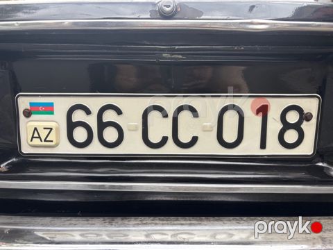 Avtomobil qeydiyyat nişanı - 66-CC-018