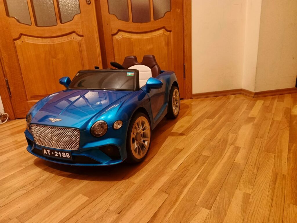 Bentley GT uşaq maşını – elektrikli ride-on model Qiymət: 110 AZN — Mallar, Bakı (3)