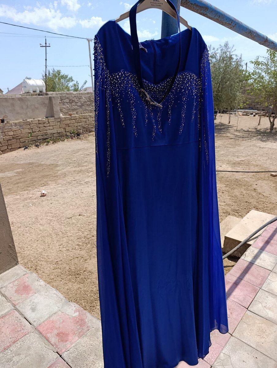 Ziyafət donu — Şəxsi əşyalar, Bakı (8)
