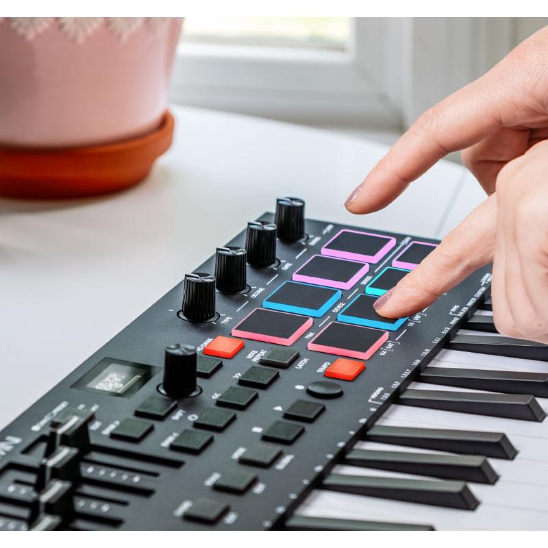 Midi-klaviatura M-Audio Oxygen Pro Mini — Musiqiə alətləri, Bakı (3)
