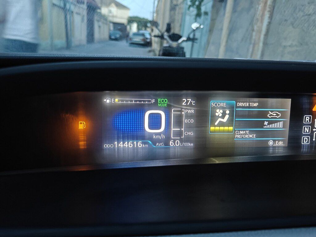 Toyota Prius, 1.8 L, 1.3 kWh, 2018 il, 144 000 km — Avtomobillər, Bakı (4)