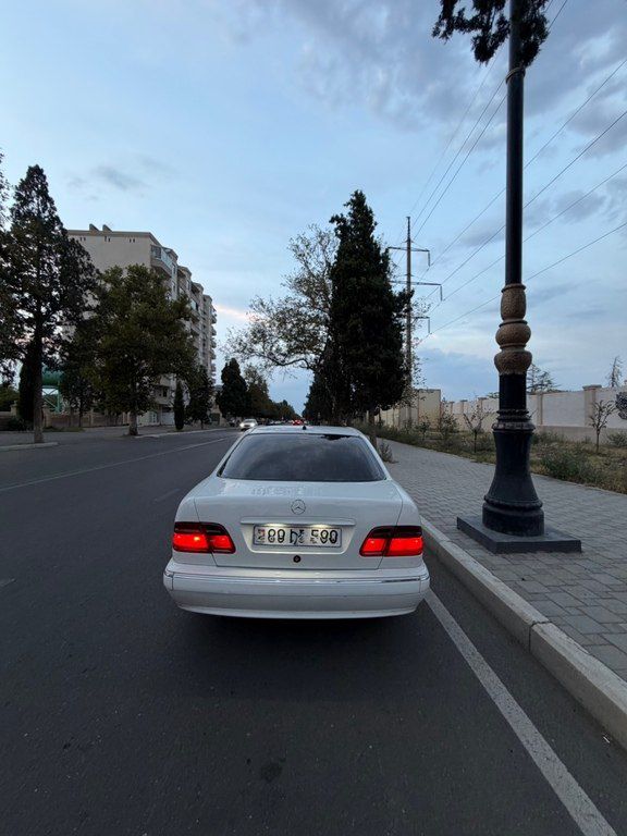 Mercedes E 220, 2.2 L, 2001 il, 372 000 km — Avtomobillər, Gəncə (6)