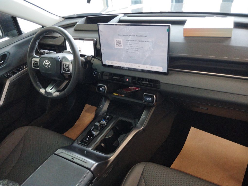 Toyota Wildlander, 2.0 L, 1.6 kWh, 2026 il, yeni — Avtomobillər, Bakı (5)
